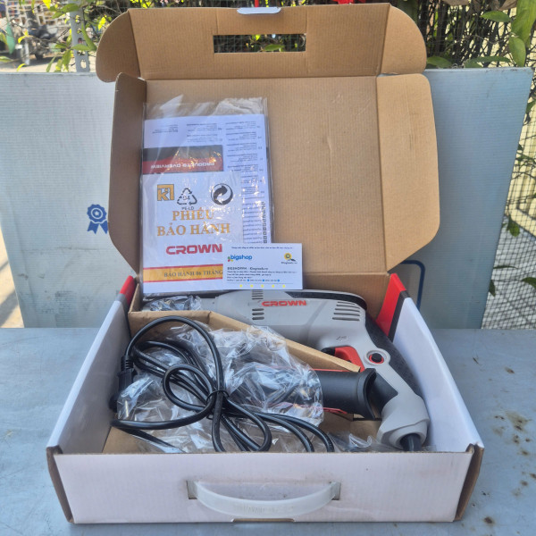 Máy khoan động lực 600W Crown CT10128