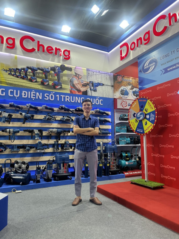 Máy khoan đục bê tông Dongcheng DZC05-26B, cs 800W