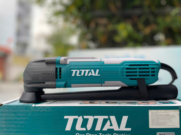 Máy cắt góc rung đa năng Total TS3006, có điều tốc