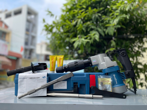 Máy đục bê tông DongCheng DZG6S -17mm
