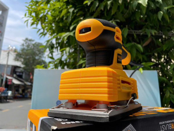 Máy chà nhám chữ nhật Tolsen 220W 79564