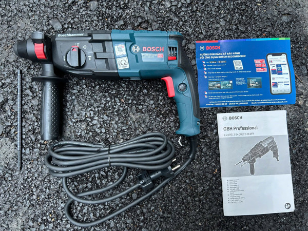 Máy khoan bê tông Bosch GBH2-24DRE  ( kèm phụ kiện)