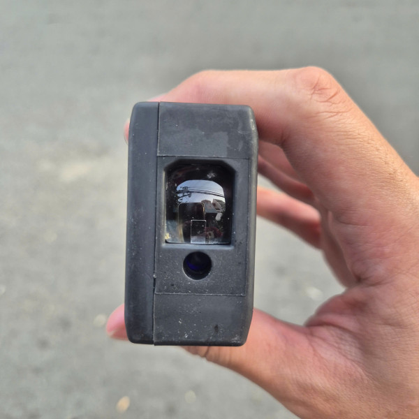 Máy đo khoảng cách Tia laser Total TMT5601