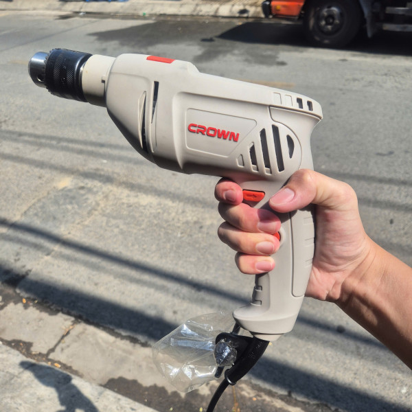 Máy khoan tường 600W Crown CT10065, 13mm