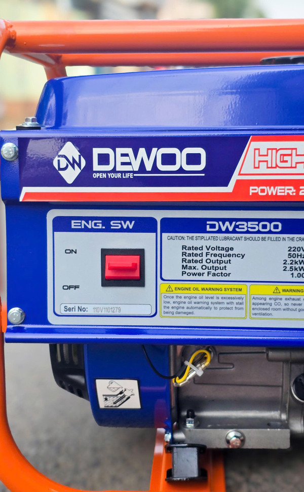 Máy phát điện chạy xăng 2.2KW Dewoo DW3500