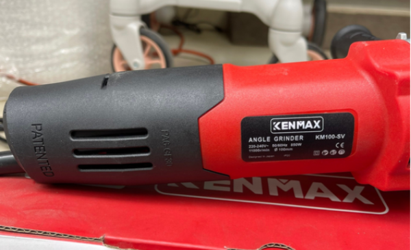 Máy mài 100mm Kenmax có điều tốc KM100 -SV
