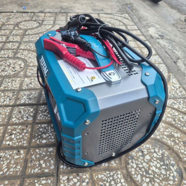 Máy sạc bình điện ắc quy TOTAL TBC1601