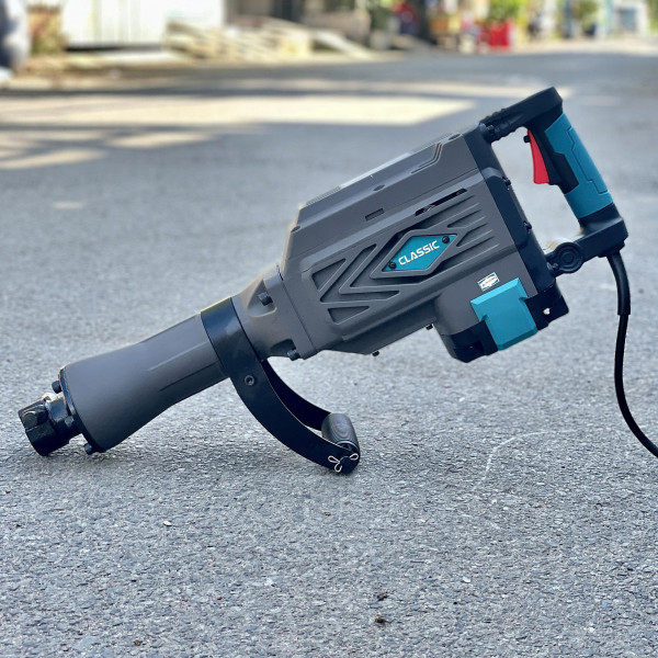 Máy đục bê tông 30Ly CLASSIC CLA8079A, CS 1700W