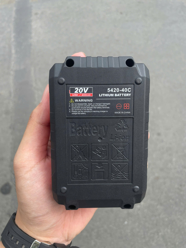 Pin 20V/4AH Makute 5420-40C (Chân pin Makita)