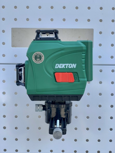 Máy cân mực laser 12 tia xanh DEKTON DK-LS1201