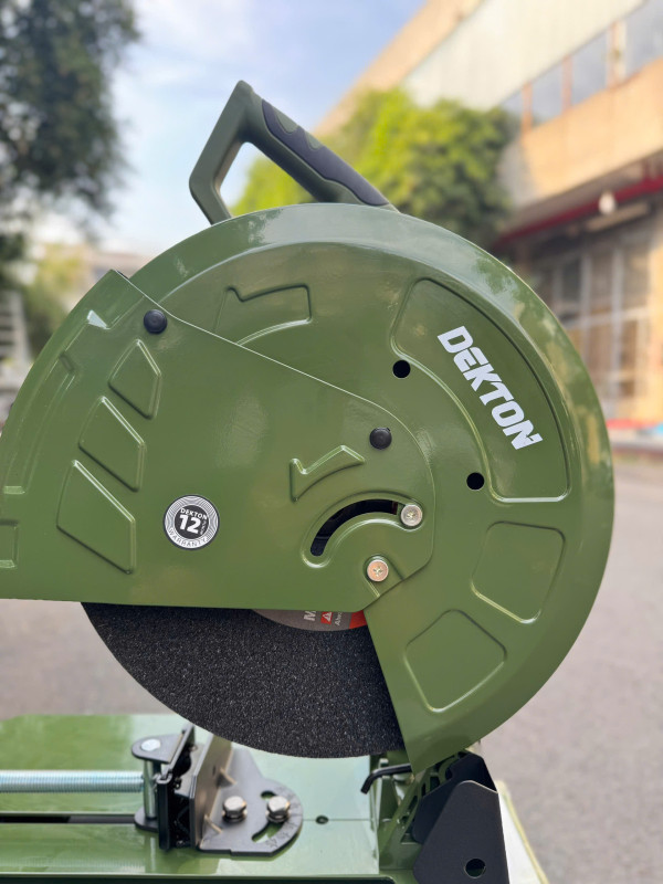 Máy Cắt Sắt DEKTON 2700W DK-CS2700XPROMAX – Bền Bỉ, Cắt Chuẩn Xác