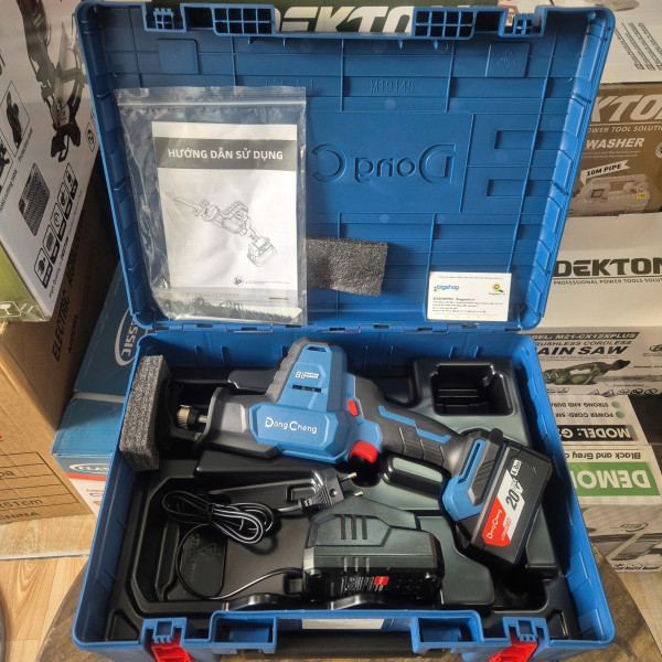 Máy cưa kiếm dùng pin 20V Dongcheng DCJF22 