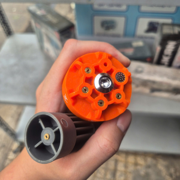 Máy rửa xe pin DEKTON M21-SRX1401PLUS  ( thân máy )