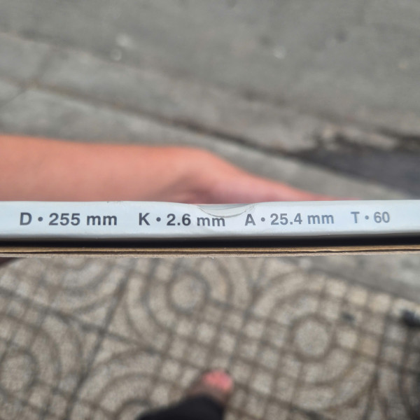 Lưỡi cưa hợp kim 255mm, cốt 25.4mmx 60T Makita P-67991 