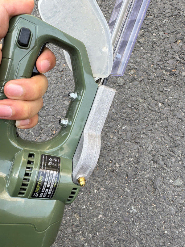 Máy cắt hàng rào pin 21V Dekton M21-CHR330XPRO