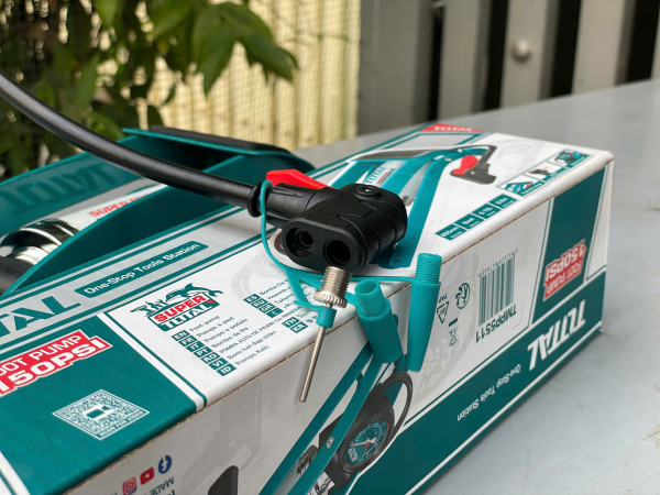 Bơm hơi đạp chân Total TMPP5511, 120 PSI