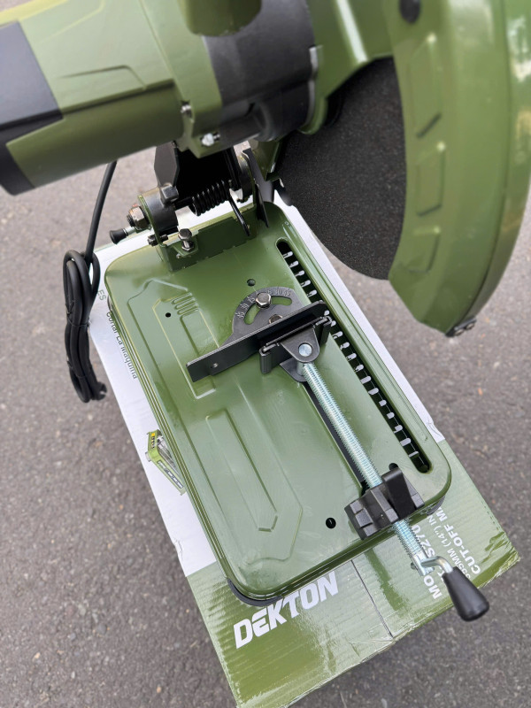 Máy Cắt Sắt DEKTON 2700W DK-CS2700XPRO, 355mm