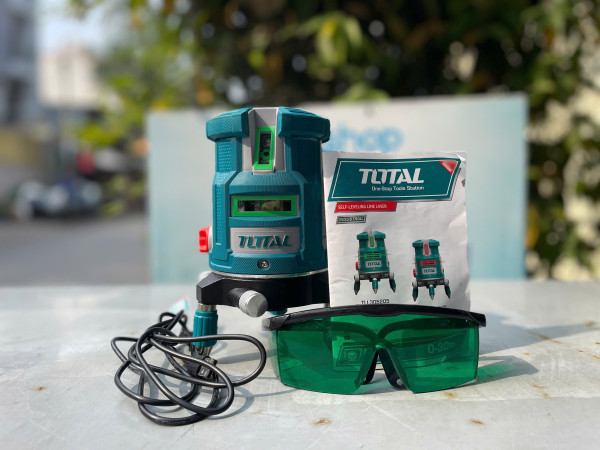Máy đo mức cân bằng 5 tia xanh laser Total  TLL305205