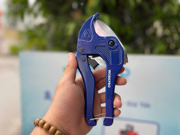 Kéo cắt ống nhựa nhanh, kích thước 42mm (1-5/8 inches) Workpro - WP301002