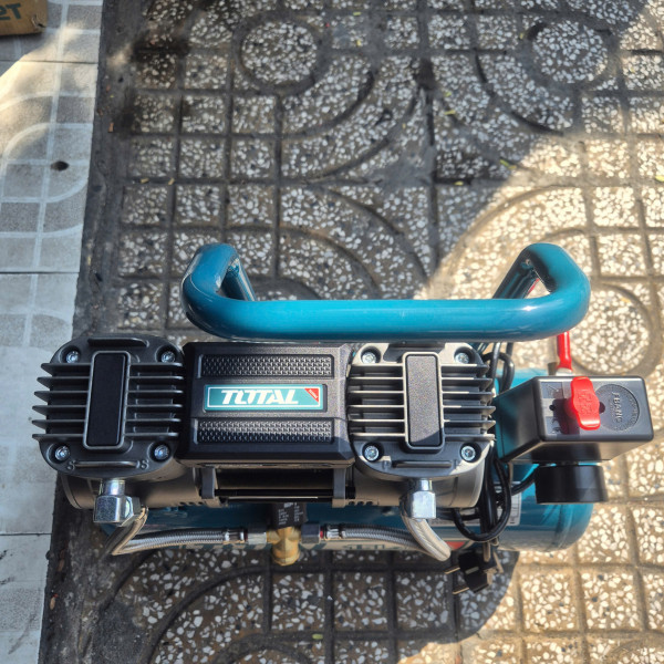 Máy nén khí không dầu Total TCS1110152T, 15L