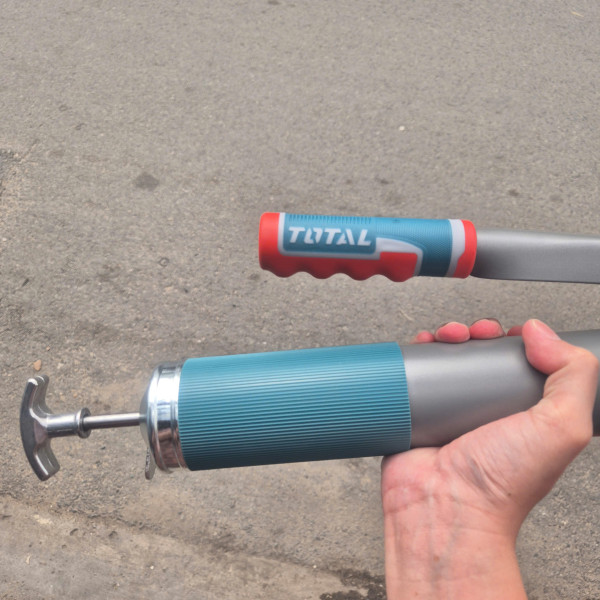 Súng Bơm Mỡ Total THT111062