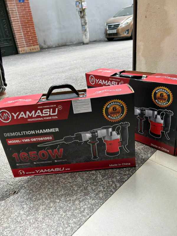 Máy đục bê tông 17mm Yamasu YMS-DBT0810G2 - tặng Kèm 2 mũi đục