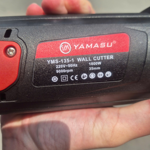 Máy cắt tường 1 lưỡi chuyên dụng YAMASU YMS-135-1 (Công suất 1800W)