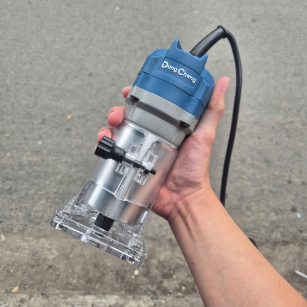 Máy phay soi mộng gỗ DONGCHENG DMP04-6 (Mũi 6.35mm, công suất 550W)