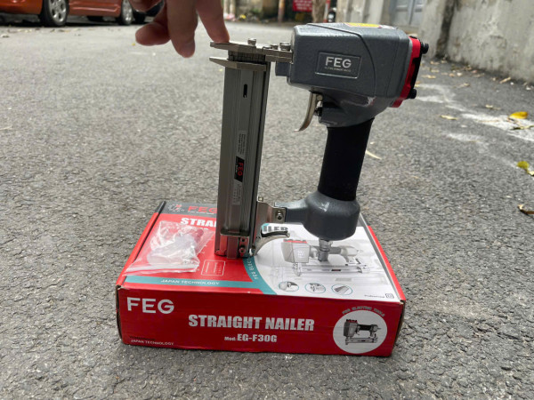 Máy bắn đinh T (F) chạy hơi FEG EG-F30G, 3Ccm