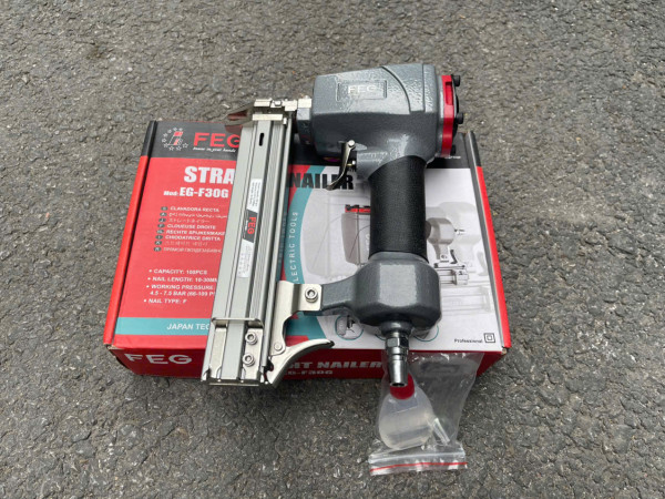Máy bắn đinh T (F) chạy hơi FEG EG-F30G, 3Ccm