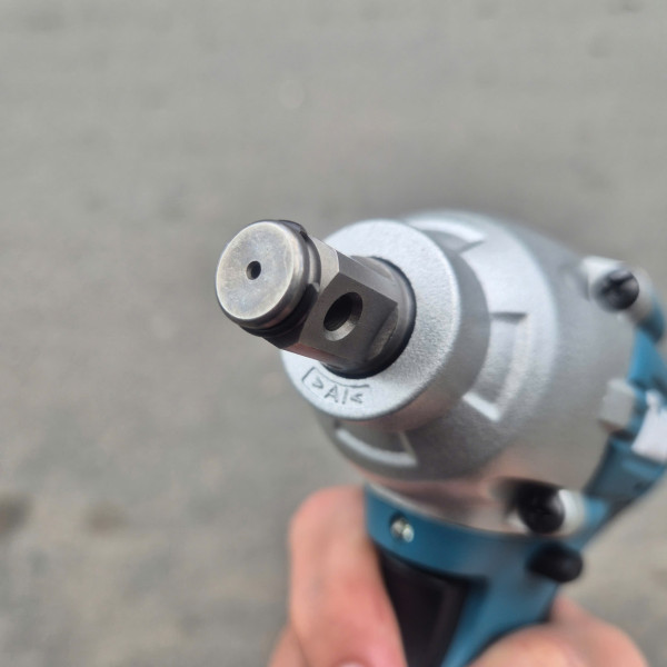 Máy siết bulong dùng pin 18V MAKITA TW202DZ (Thân máy)