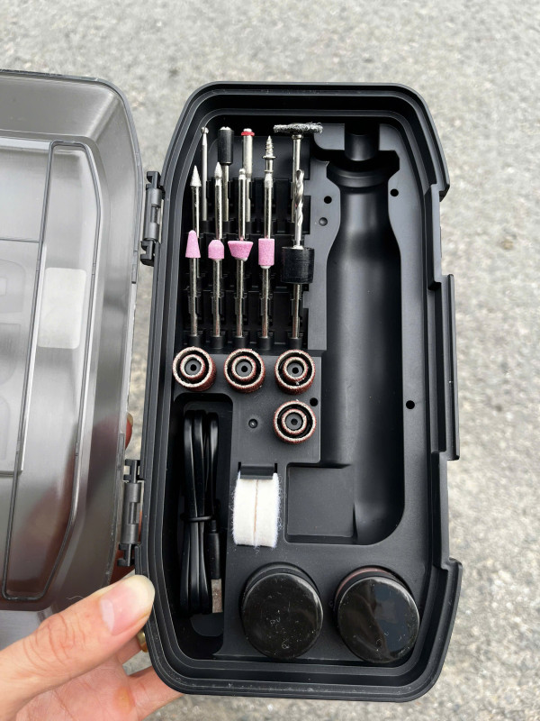 Máy mài khuôn Mini DCA ADSJ0401E