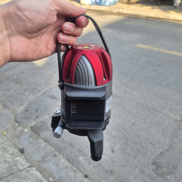 Máy laser cân bằng 5 tia xanh Yamasu YMS-155G2