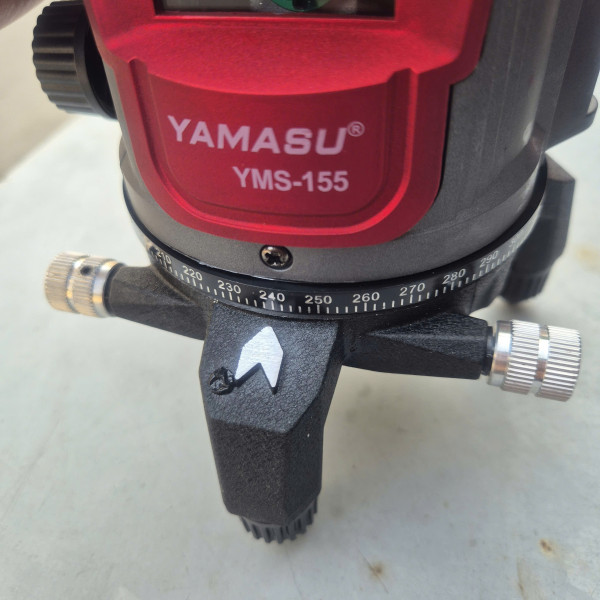 Máy laser cân bằng 5 tia xanh Yamasu YMS-155G2