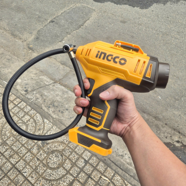 Dụng cụ bơm và kiểm tra lốp xe ô tô dùng pin Lithium 20V INGCO CACLI2018