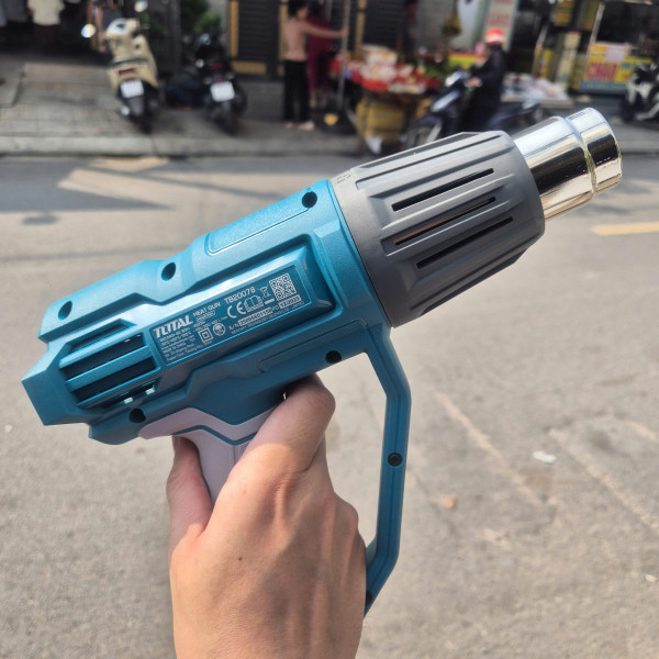 Máy thổi hơi nóng 2000W Total TB20078