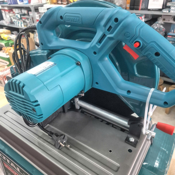 Máy cắt sắt Total TS223558T 2300W