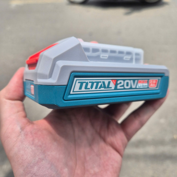 Máy cưa xích dùng pin 20V TOTAL TGSLI20581 (1 Pin 2.0Ah & Sạc)