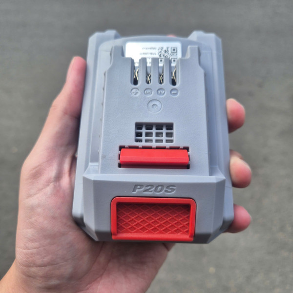 Máy khoan búa dùng pin Lithium-ion 20V TOTAL TIDLI20668 (2 pin 2.0Ah và 1 sạc)