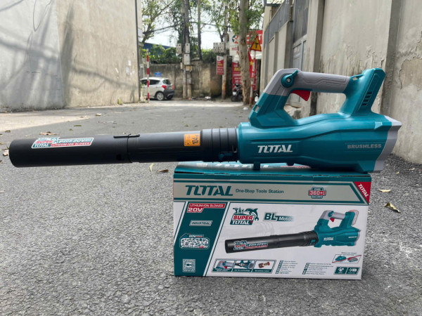 Máy thổi bụi động cơ không chổi than dùng pin 20V Total TABLI20428