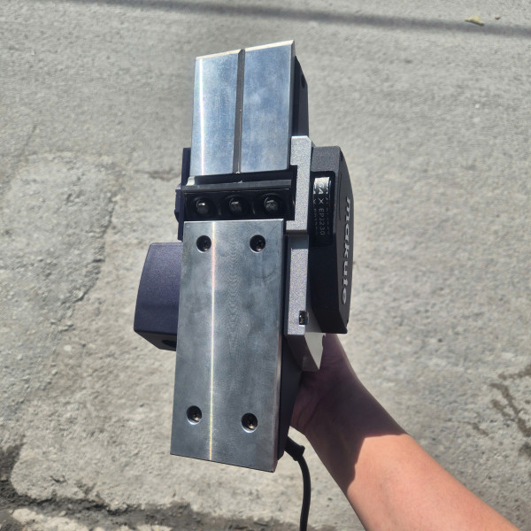 Máy bào gỗ MAKUTE EP111 (Công suất 600W, kích thước 82 x 1mm)