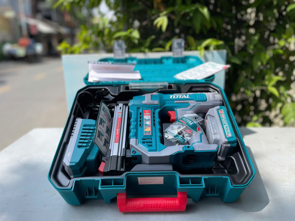 Máy bắn đinh bê tông 18mm dùng pin 20V TCSTLI3808 (Kèm 1 Pin 2.0Ah & Sạc)