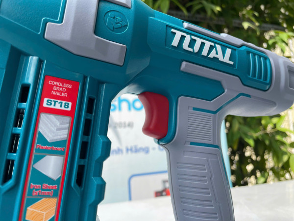 Máy bắn đinh bê tông 18mm dùng pin 20V TCSTLI3808 (Kèm 1 Pin 2.0Ah & Sạc)