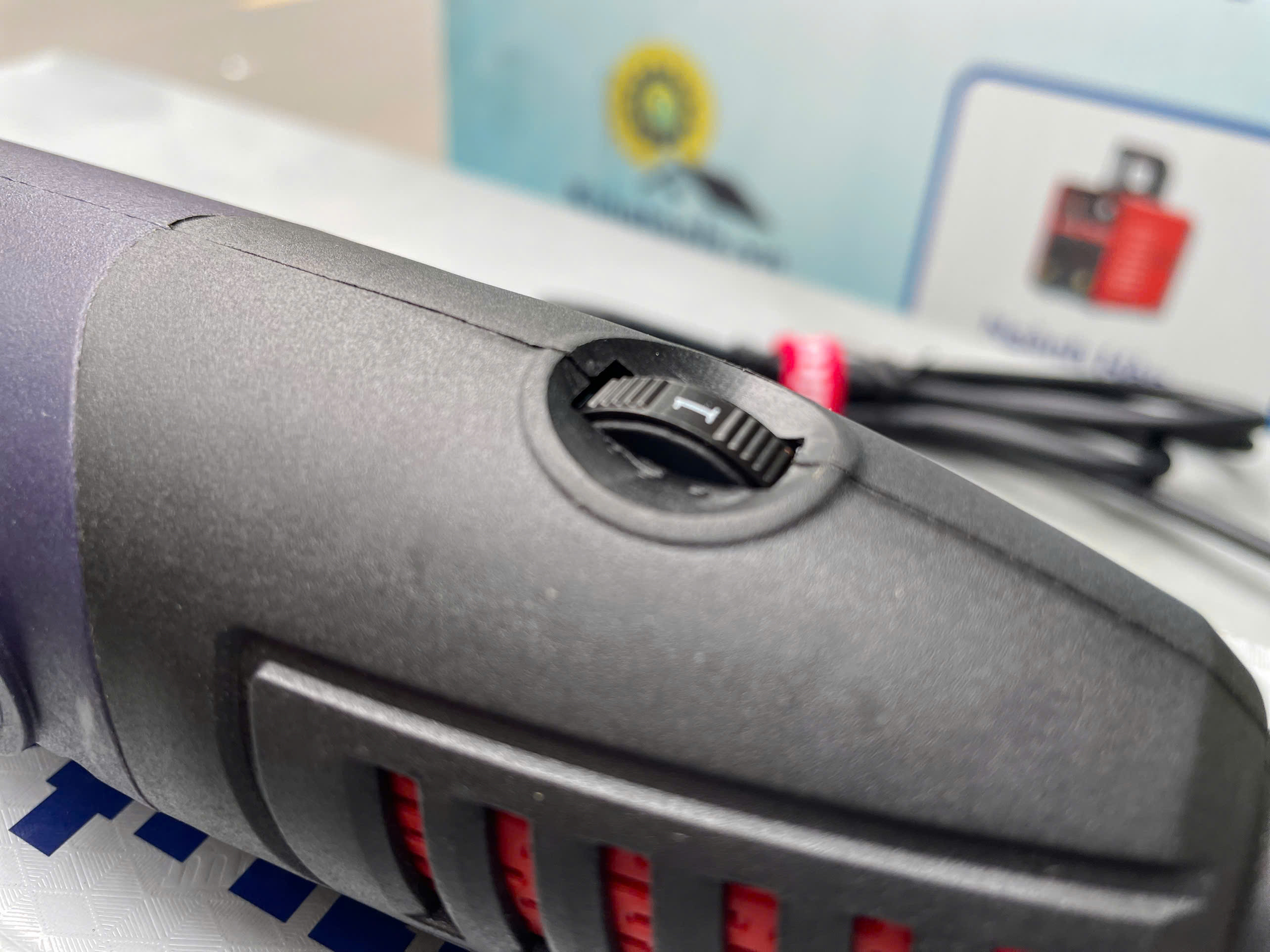 Máy mài khuôn đa năng Makute DG003 6MM