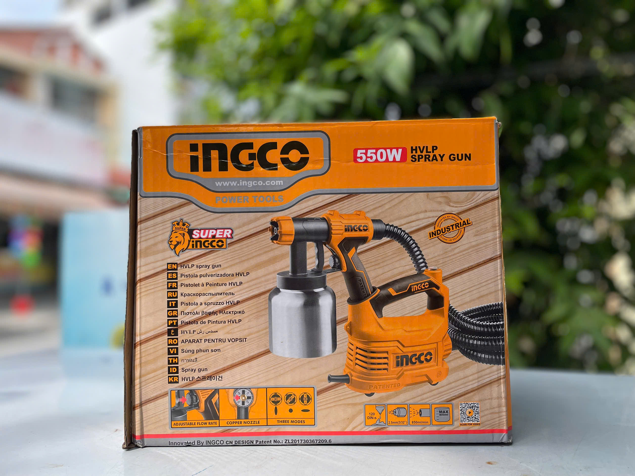 Máy phun sơn bằng điện INGCO 550W SPG5008-2 ( Hộp chứa sơn chất liệu nhôm)
