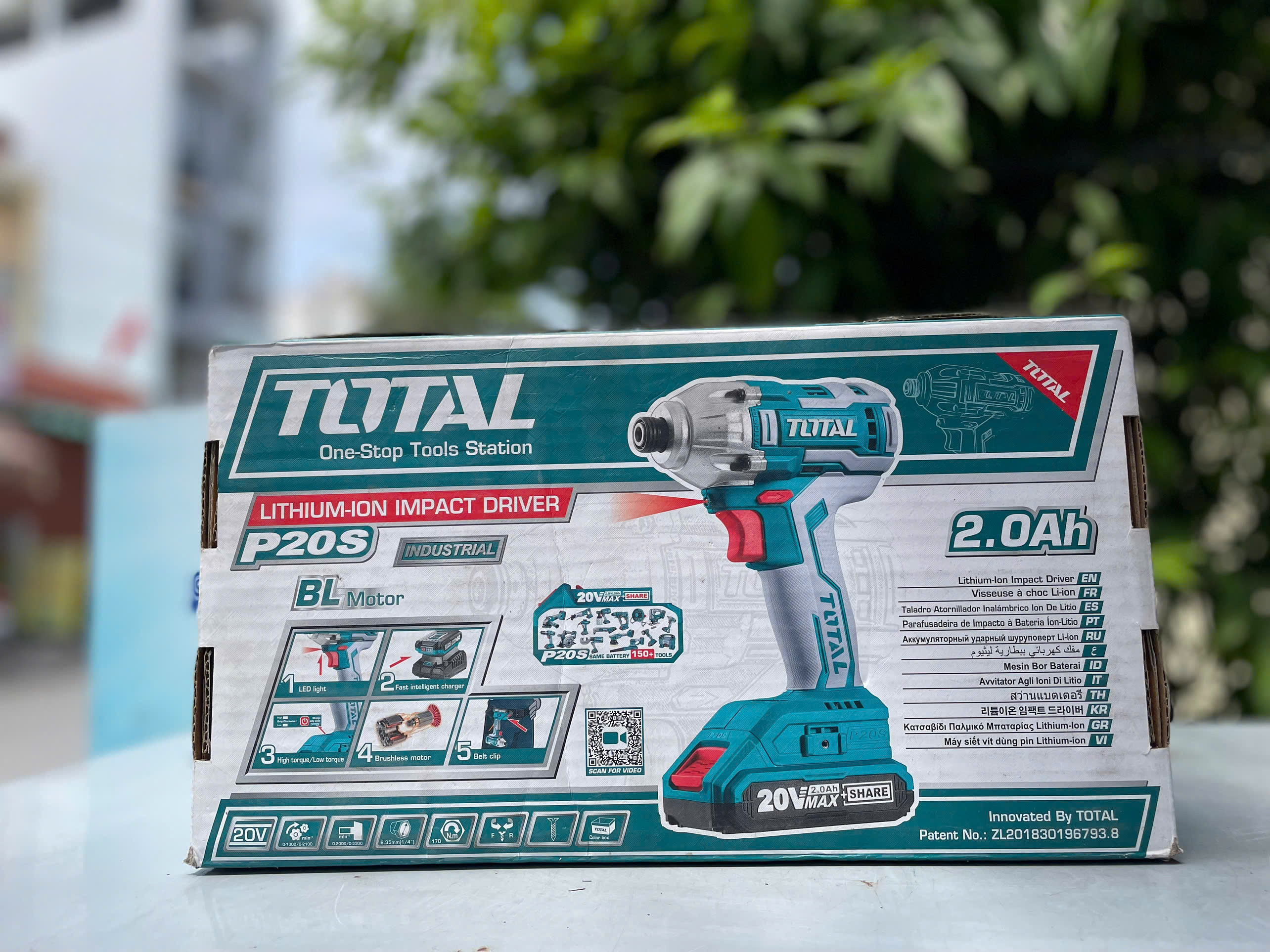 Máy siết vít dùng pin Total TIRLI2002, 20v (không chổi than)