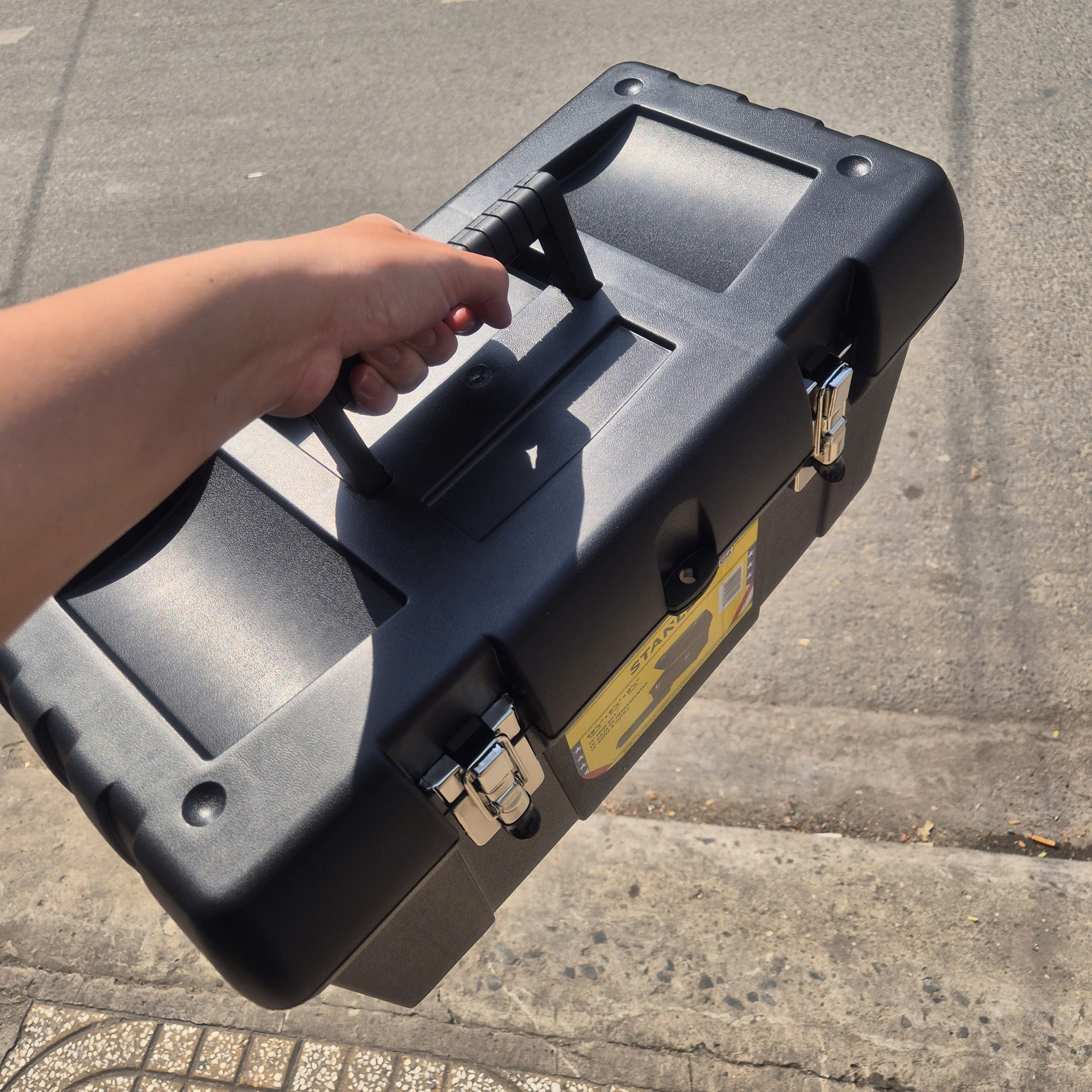 Hộp đồ nghề Stanley STST19005 móc khóa kim loại