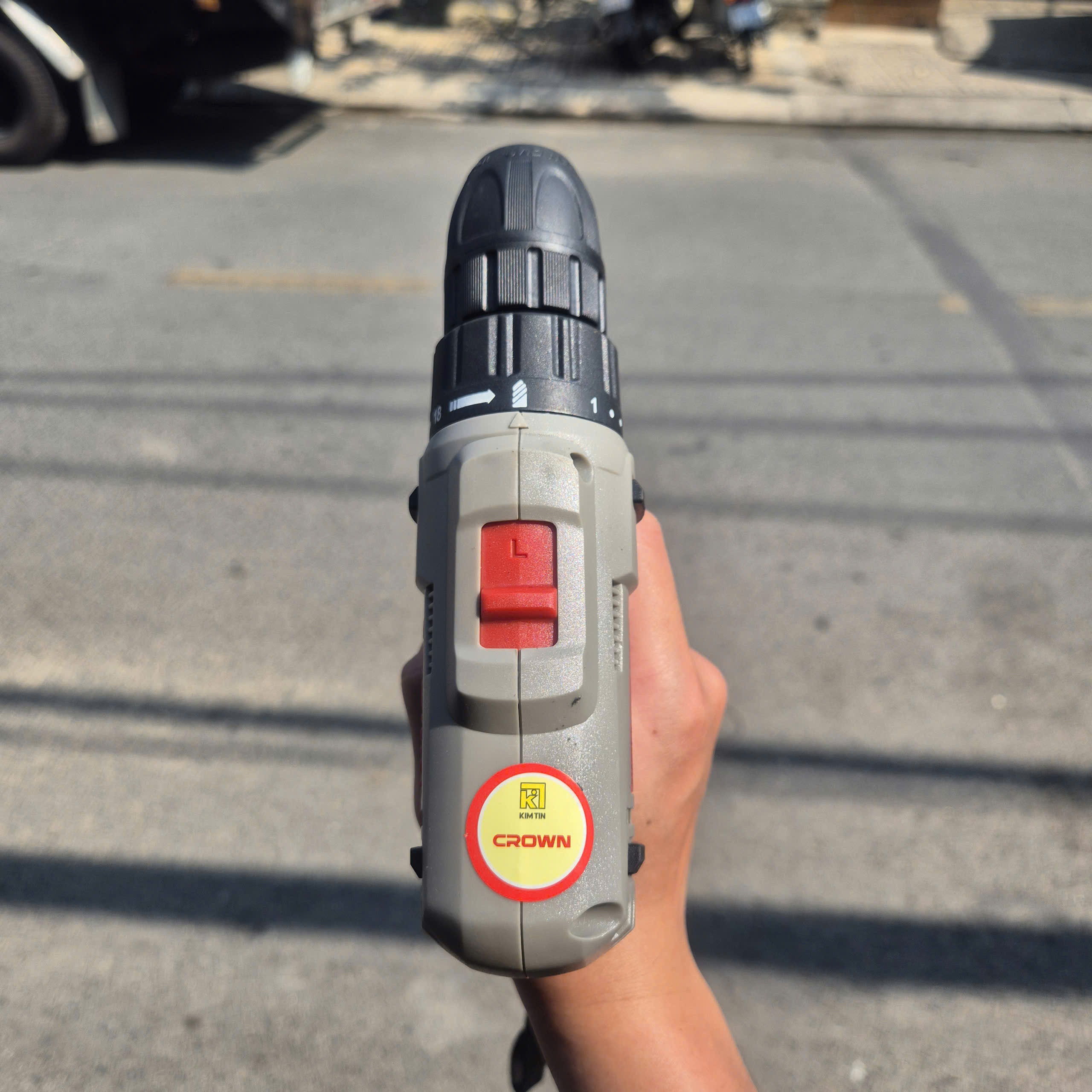 Máy khoan vặn vít dùng pin Crown CT21052L 12v/1.5Ah