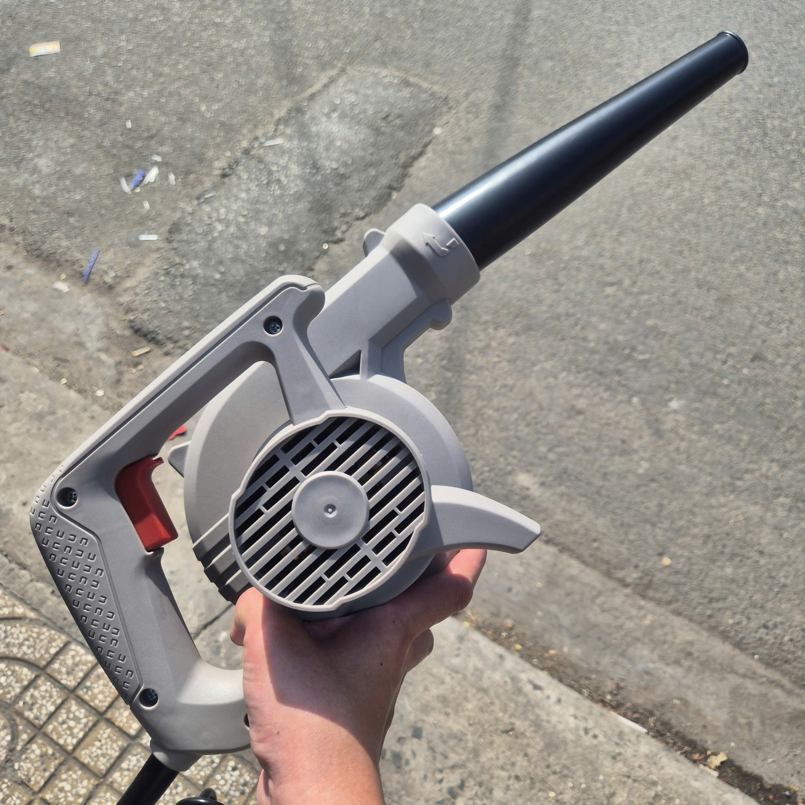 Máy thổi bụi Crown CT17010 (710W), hàng chính hãng