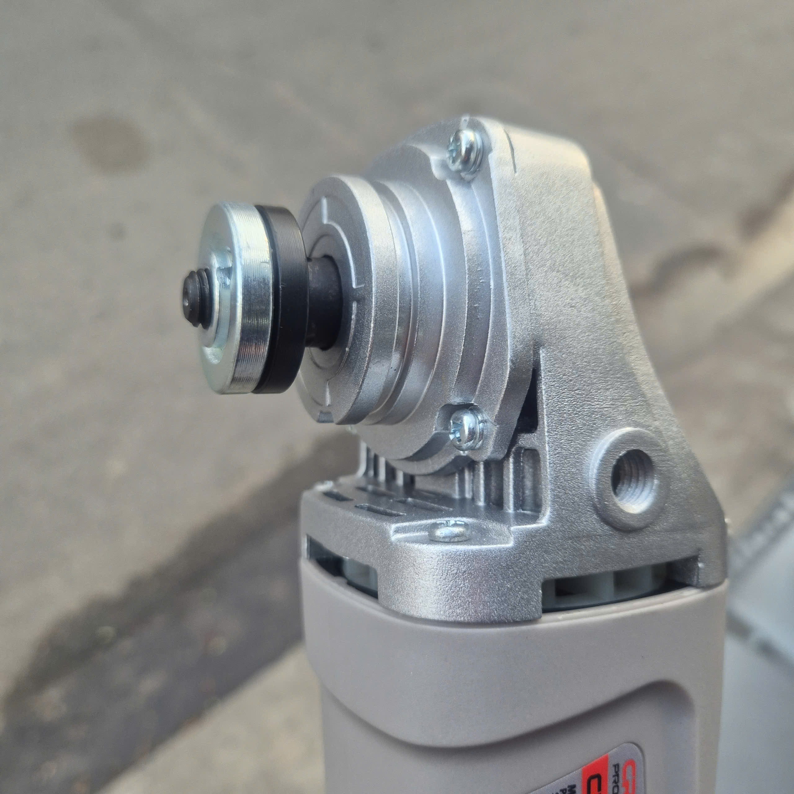 Máy mài góc 860W Crown CT13288, 100mm, công tắc bóp